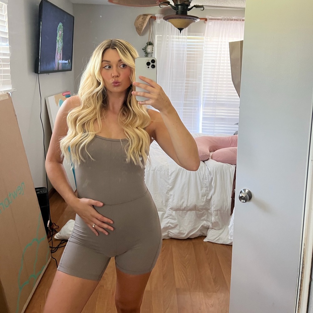 ARITIZIA romper - Picture 6 of 15